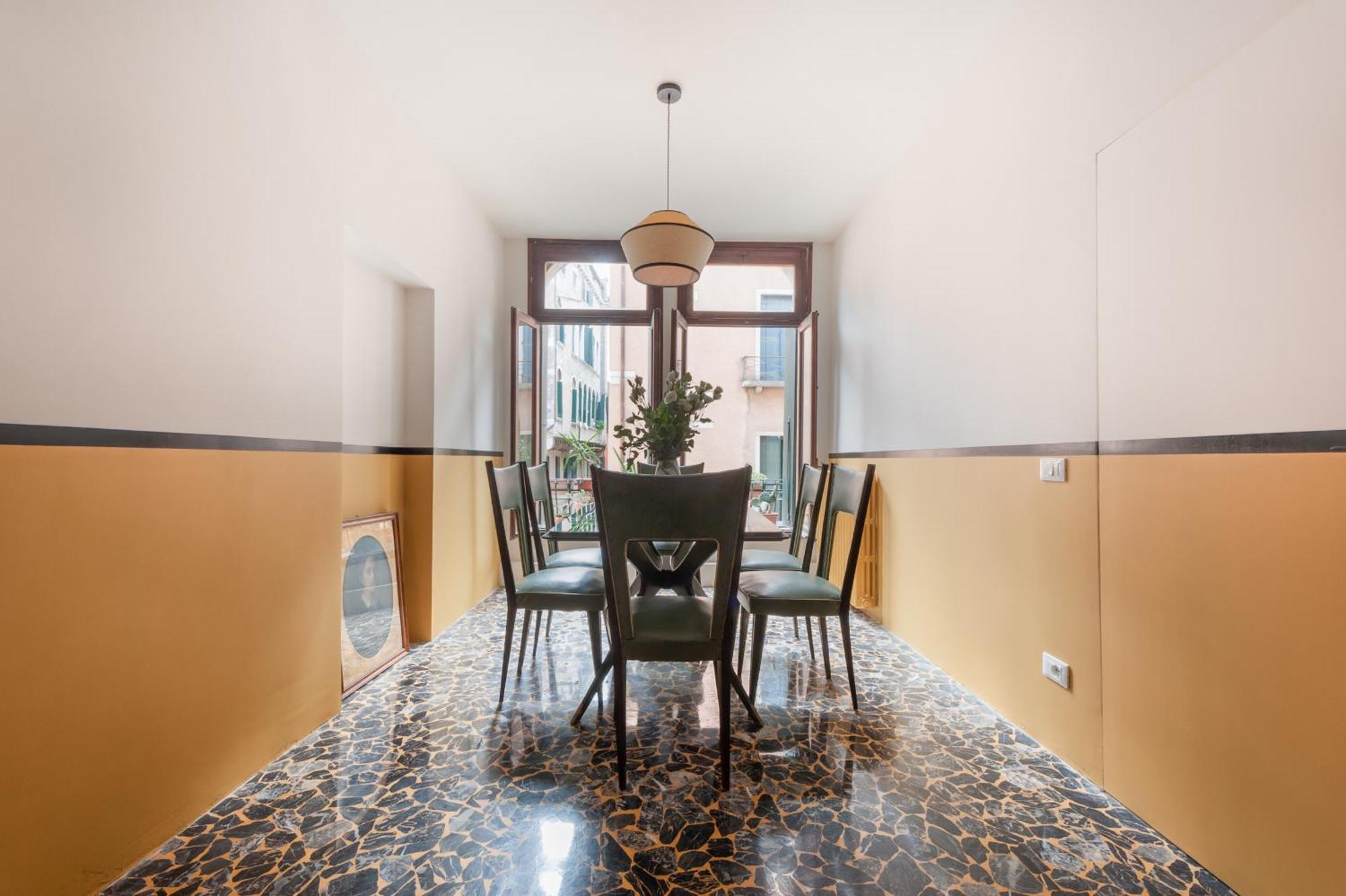 Sant'angelo Canal View Appartement