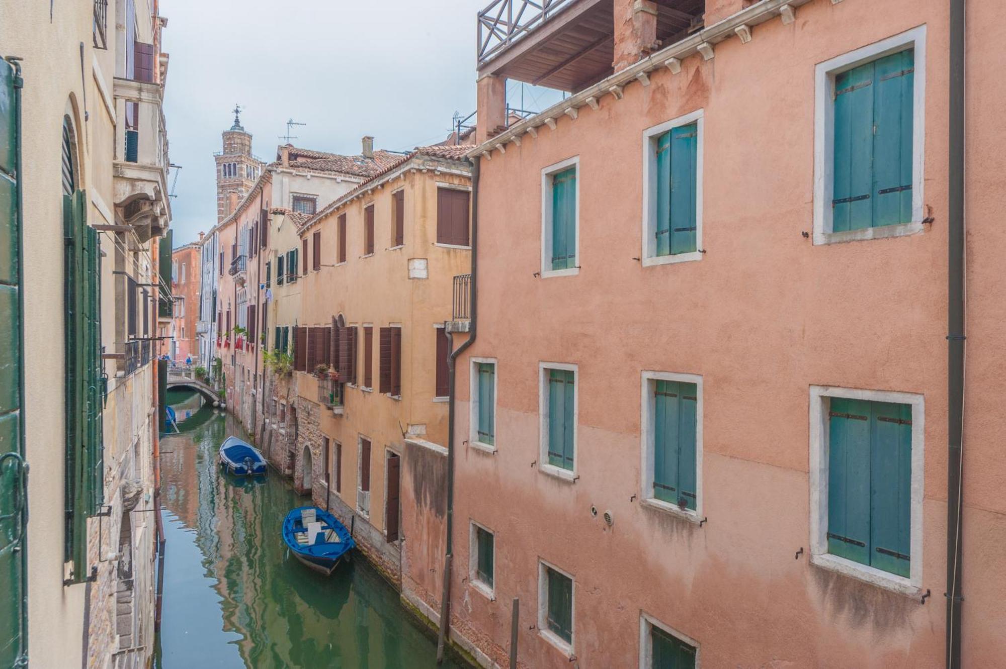 Sant'angelo Canal View Appartement Venetië